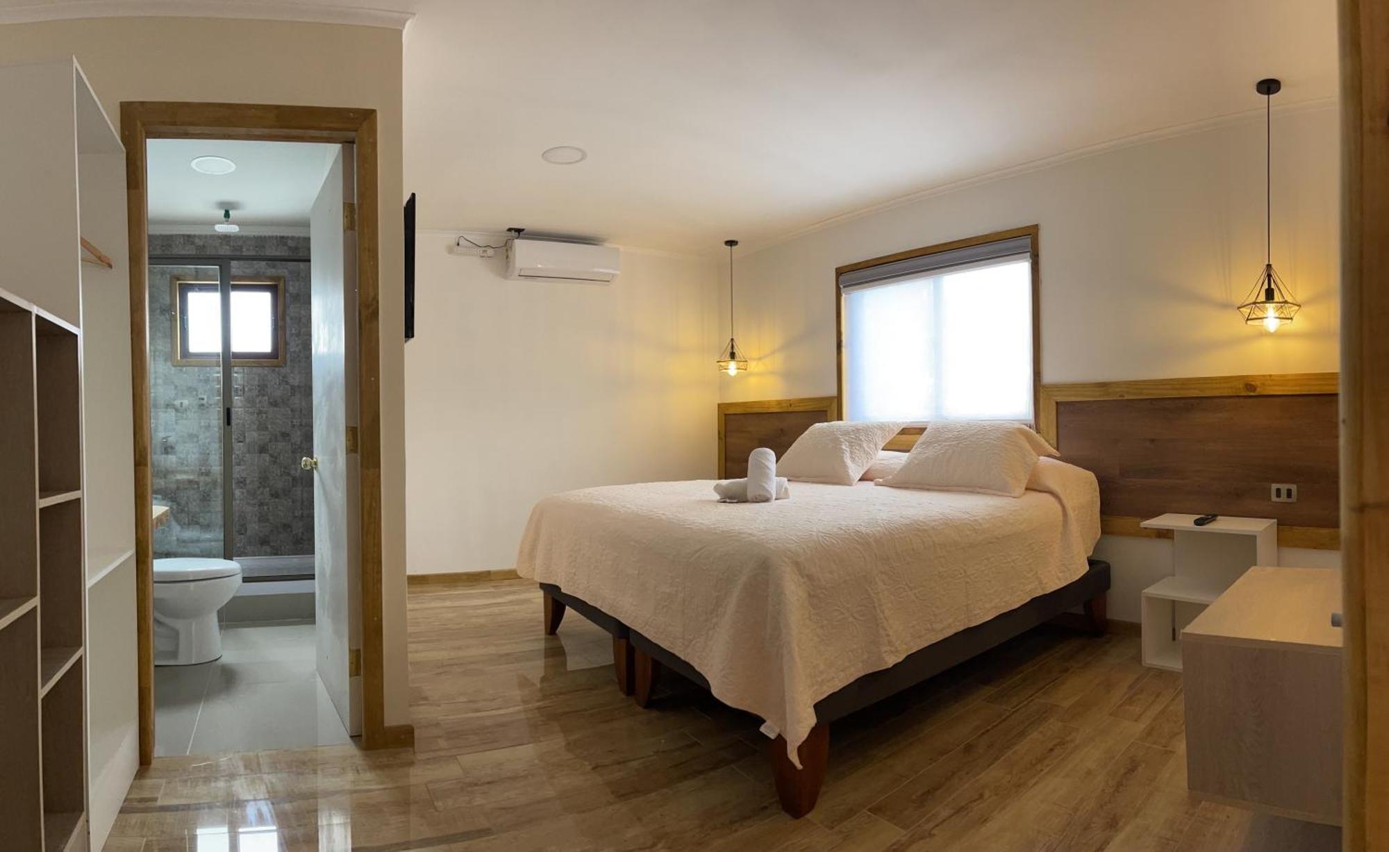 Residencial Victoria Said Hotel Linares Eksteriør billede