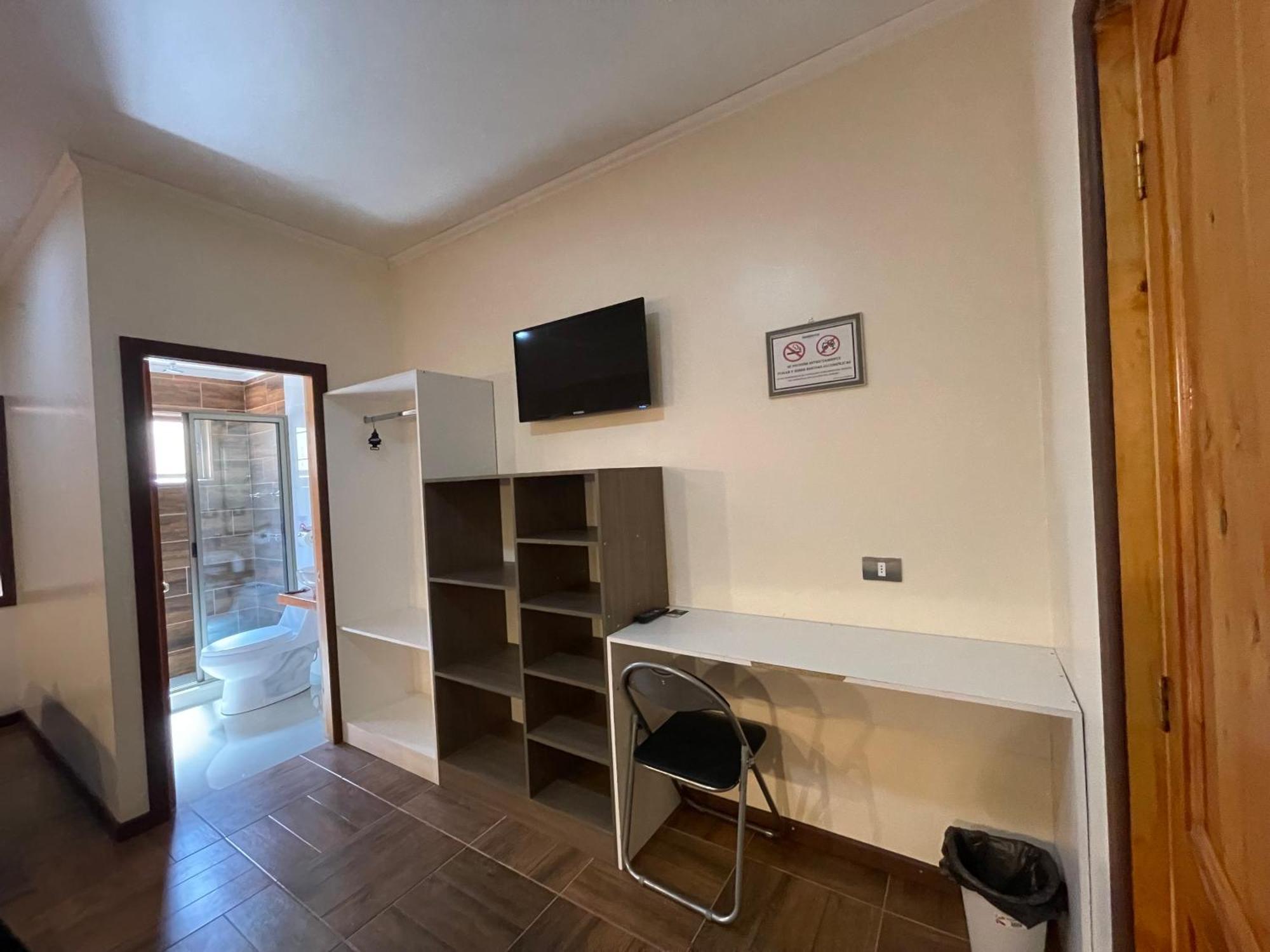 Residencial Victoria Said Hotel Linares Eksteriør billede