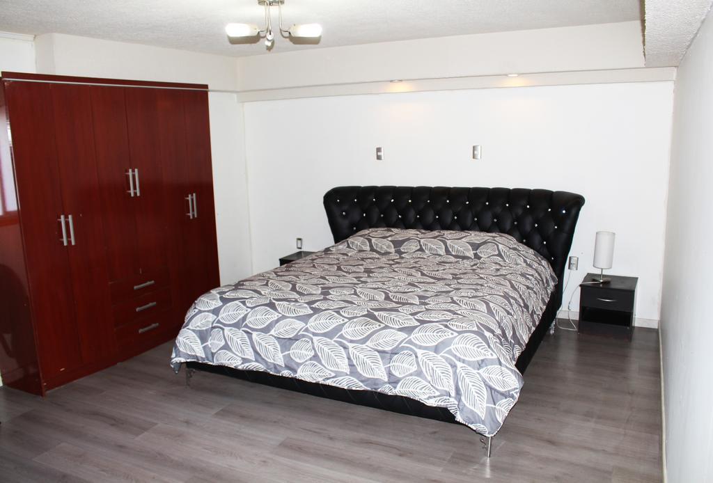 Residencial Victoria Said Hotel Linares Eksteriør billede