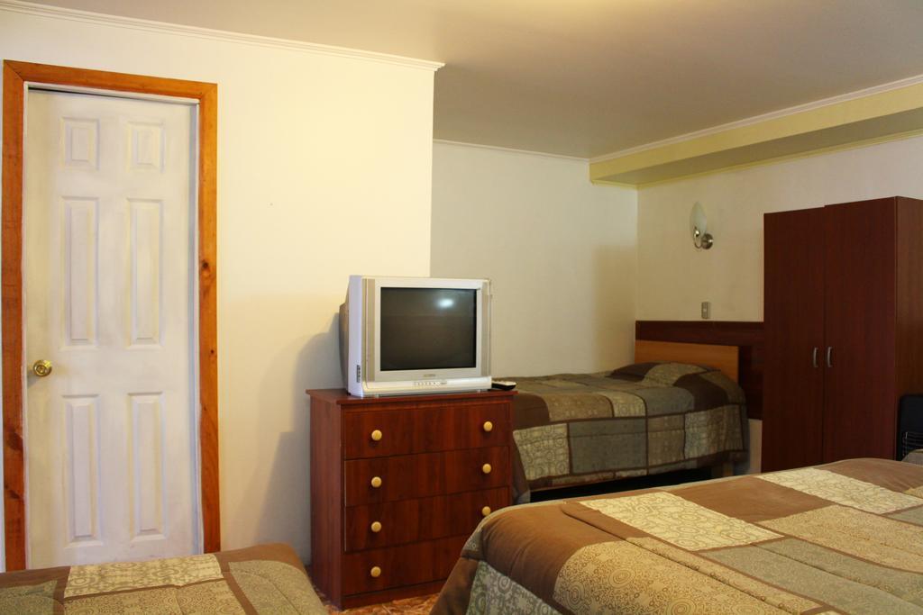 Residencial Victoria Said Hotel Linares Eksteriør billede