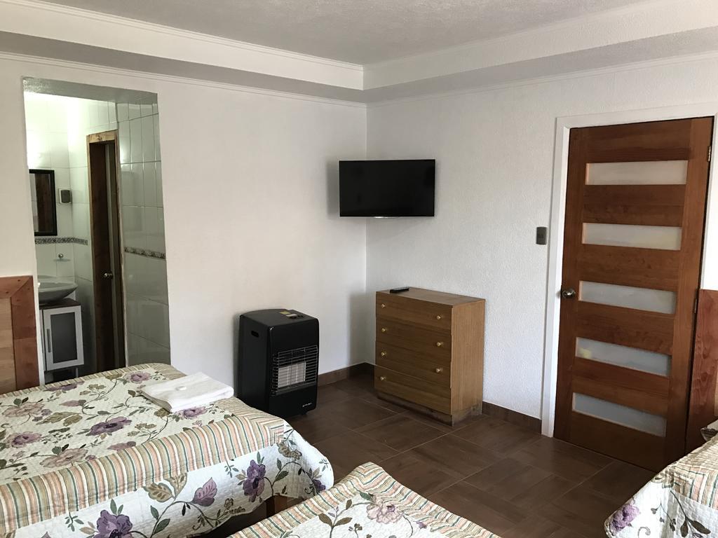 Residencial Victoria Said Hotel Linares Eksteriør billede