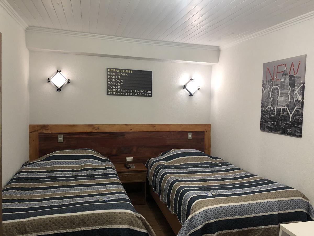 Residencial Victoria Said Hotel Linares Eksteriør billede