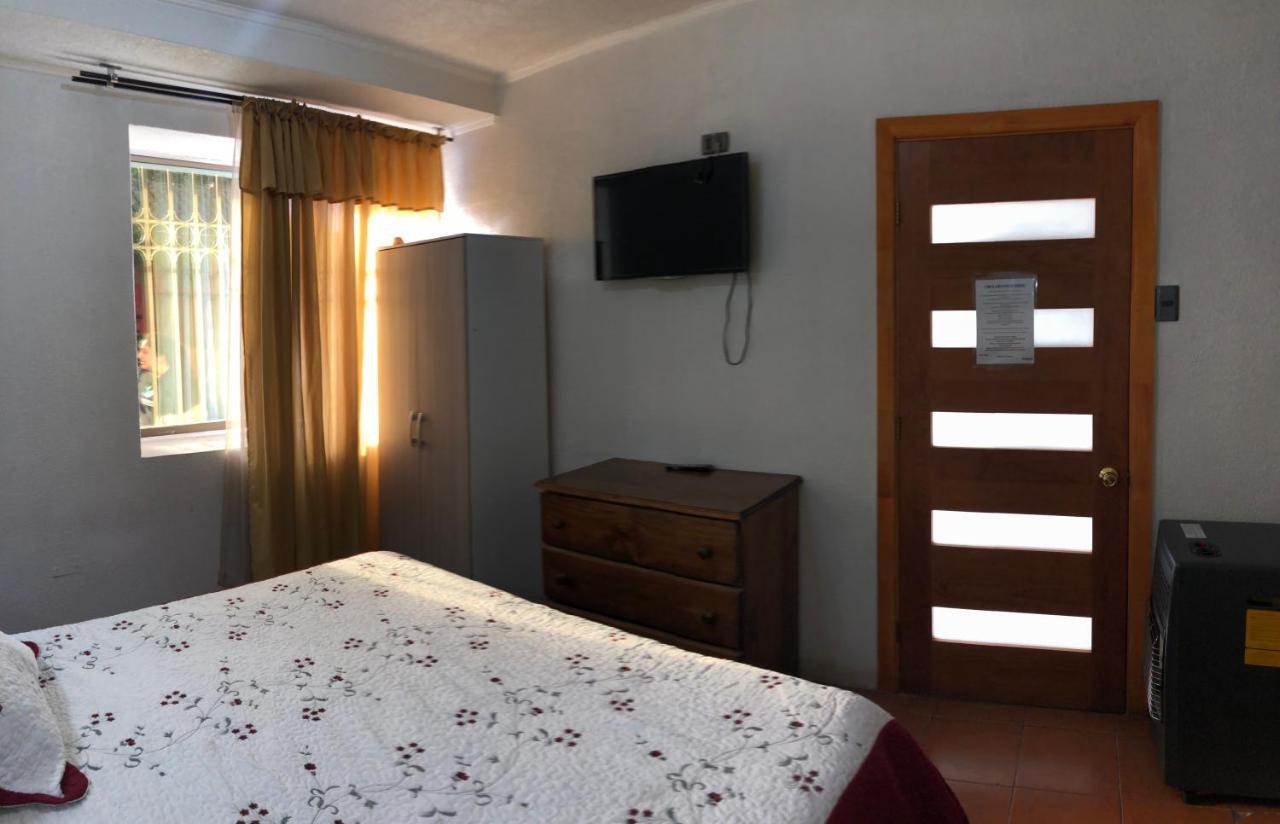 Residencial Victoria Said Hotel Linares Eksteriør billede